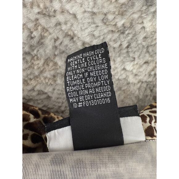 Studio 1940 Womens Size M Leopard Ruffle V Neck Button Top Sleeveless Shirt - Picture 7 of 8